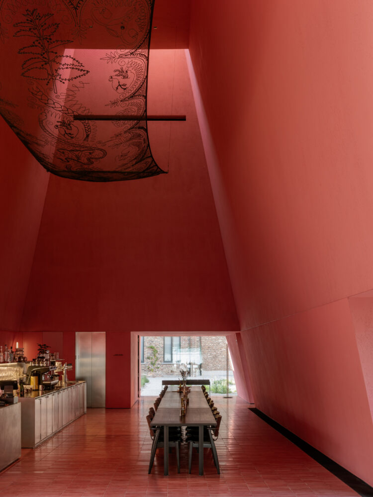 Barozzi Veiga, Abadía Groeninge, Kortirijk