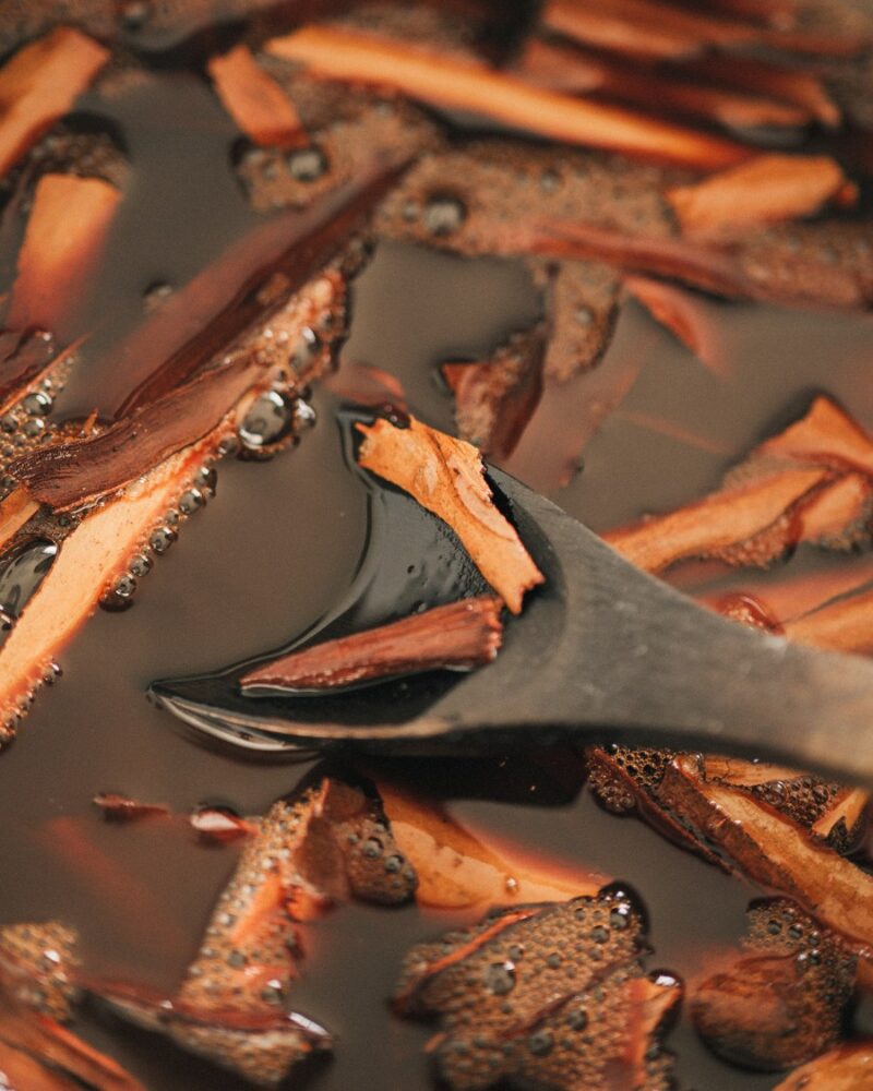 Tinte de cortezas de eucalipto