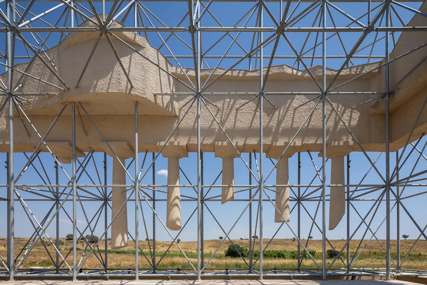 Inverse Ruin, Gijs Van Vaerenbergh, arquitectura fantasma