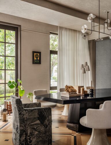 A small canvas — Liang Tingwei's I Finally Figured It Out (2021) — punctuates the scene.