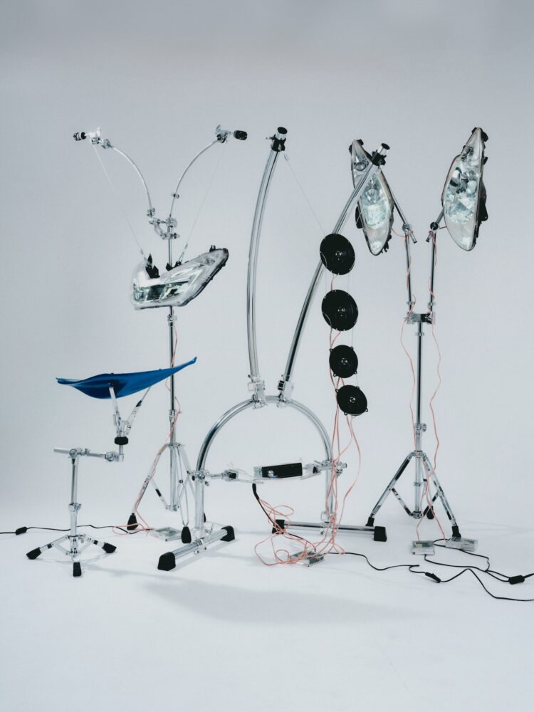 Moneo Brock, Peso y Presencia, _2B space to be