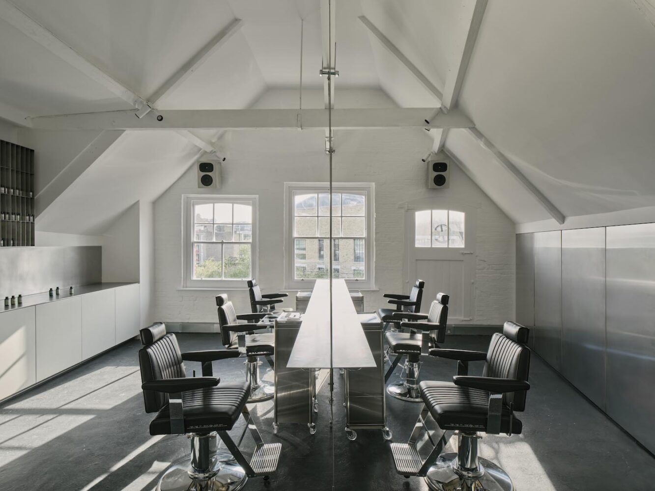 SALT Salon, Unknown Works, salón de belleza, peluquería