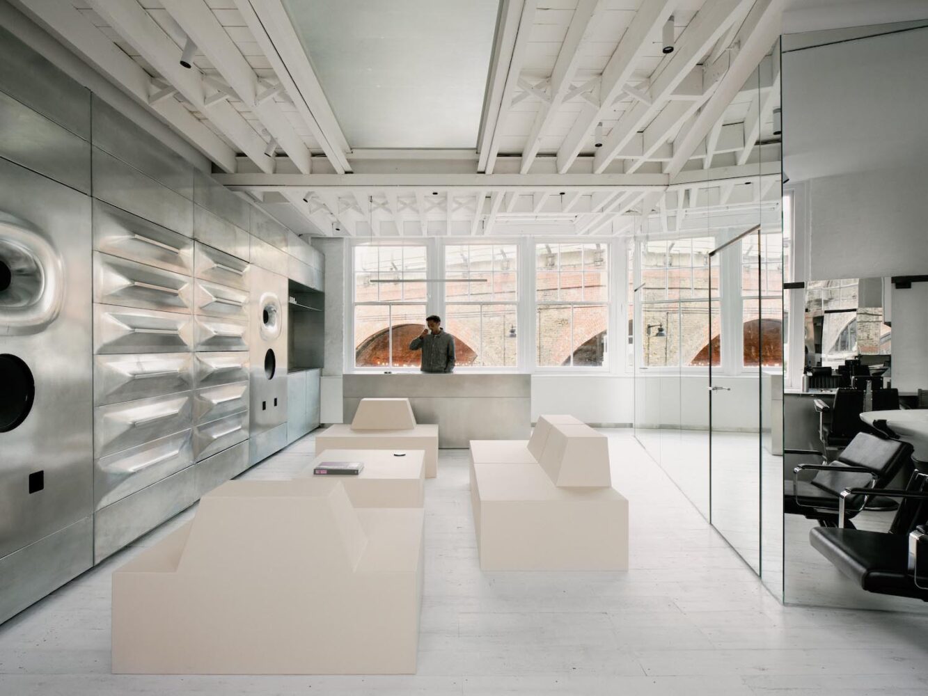 SALT Salon, Unknown Works, salón de belleza, peluquería