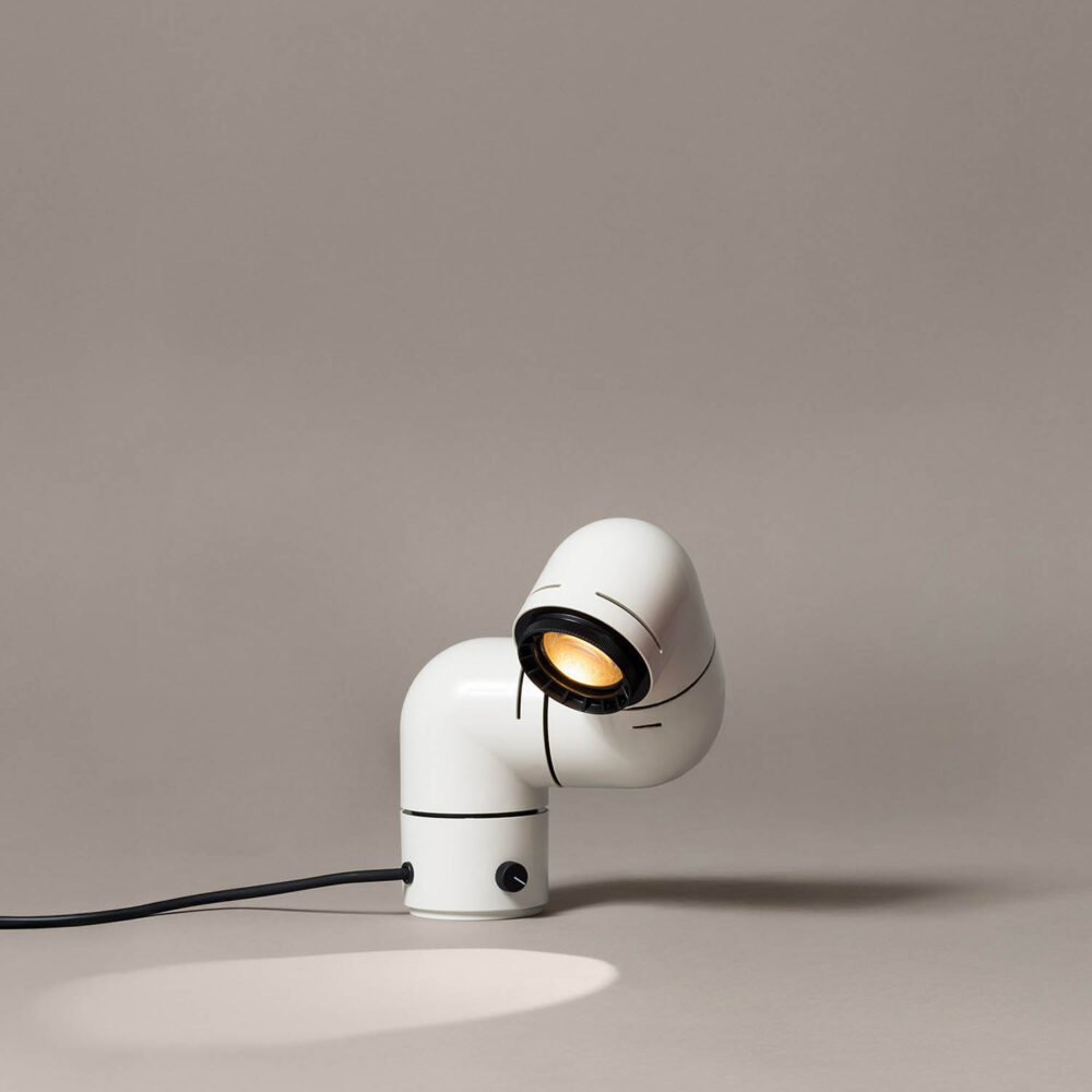 Lámpara Tatu. André Ricard. Santa & Cole. Foto: © Enric Badrinas