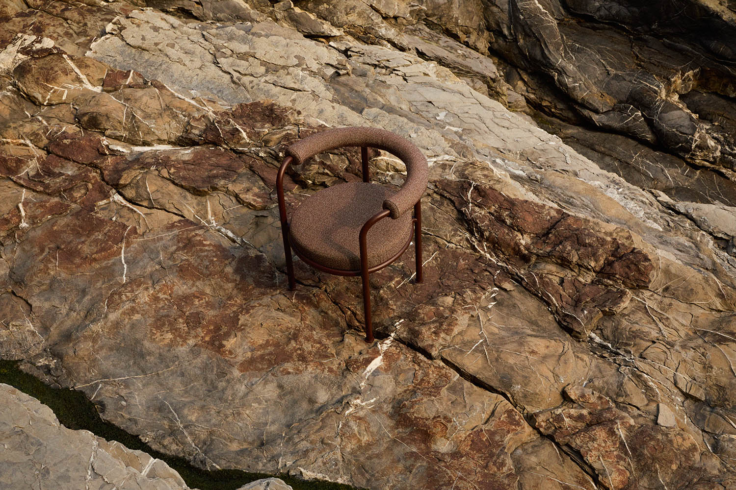 Roè Armchair. FAST