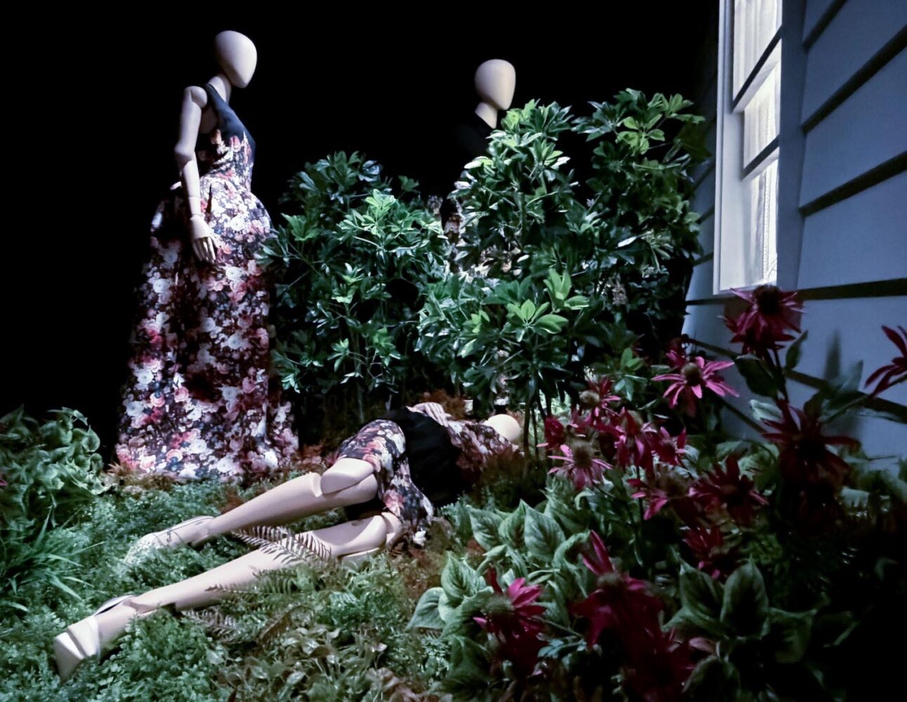 Ana Locking, Sala Canal