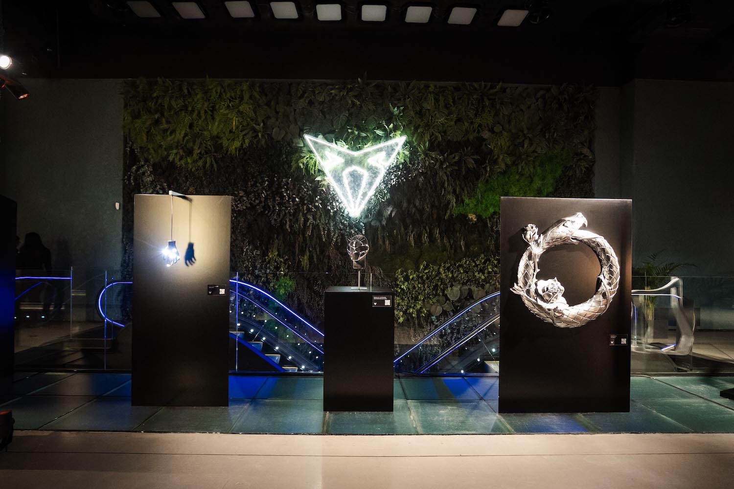 Cupra, volante, diseño joven