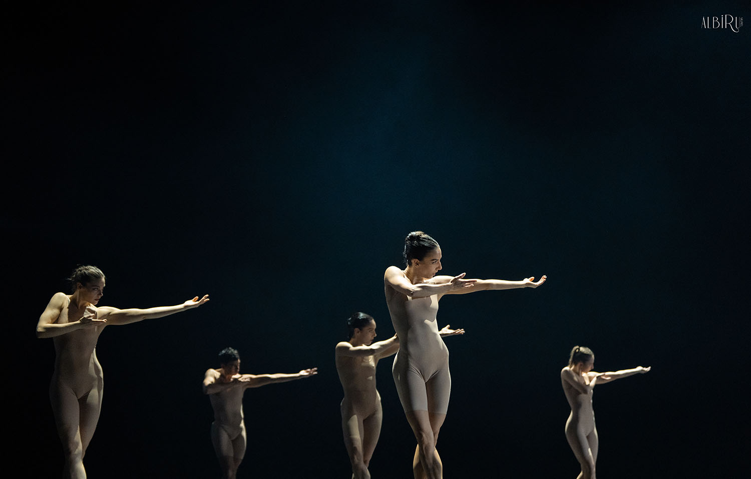 ROM. Compañía Nacional de Danza. Teatros del Canal. Foto: © Alba Muriel Photography