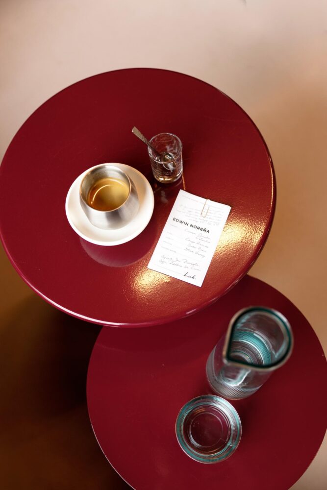 café de especialdiad, botica, laboratorium