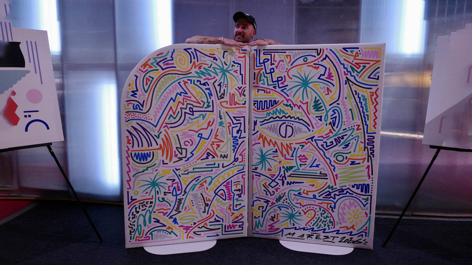 Performance de Antonyo Marest en el stand de Vertisol. FORMA Design Fair