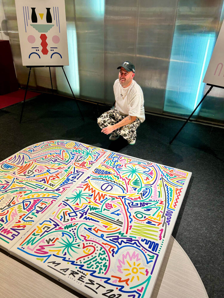 Performance de Antonyo Marest en el stand de Vertisol. FORMA Design Fair