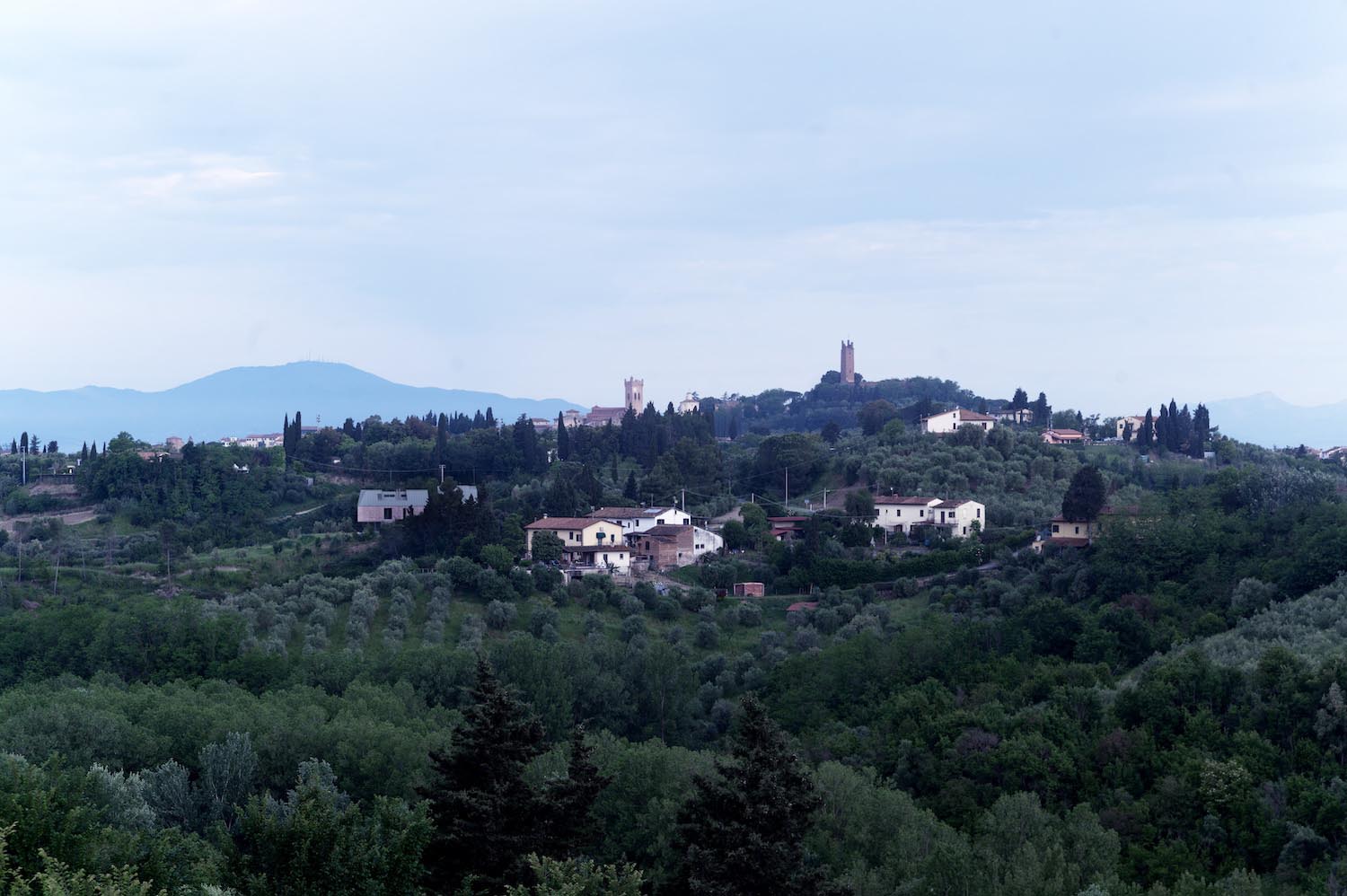 árbol, casa en la Toscana