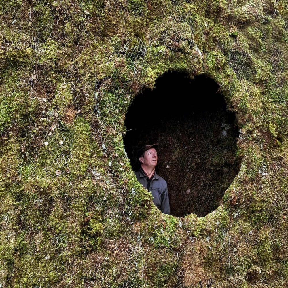 12_farmer interior_crop