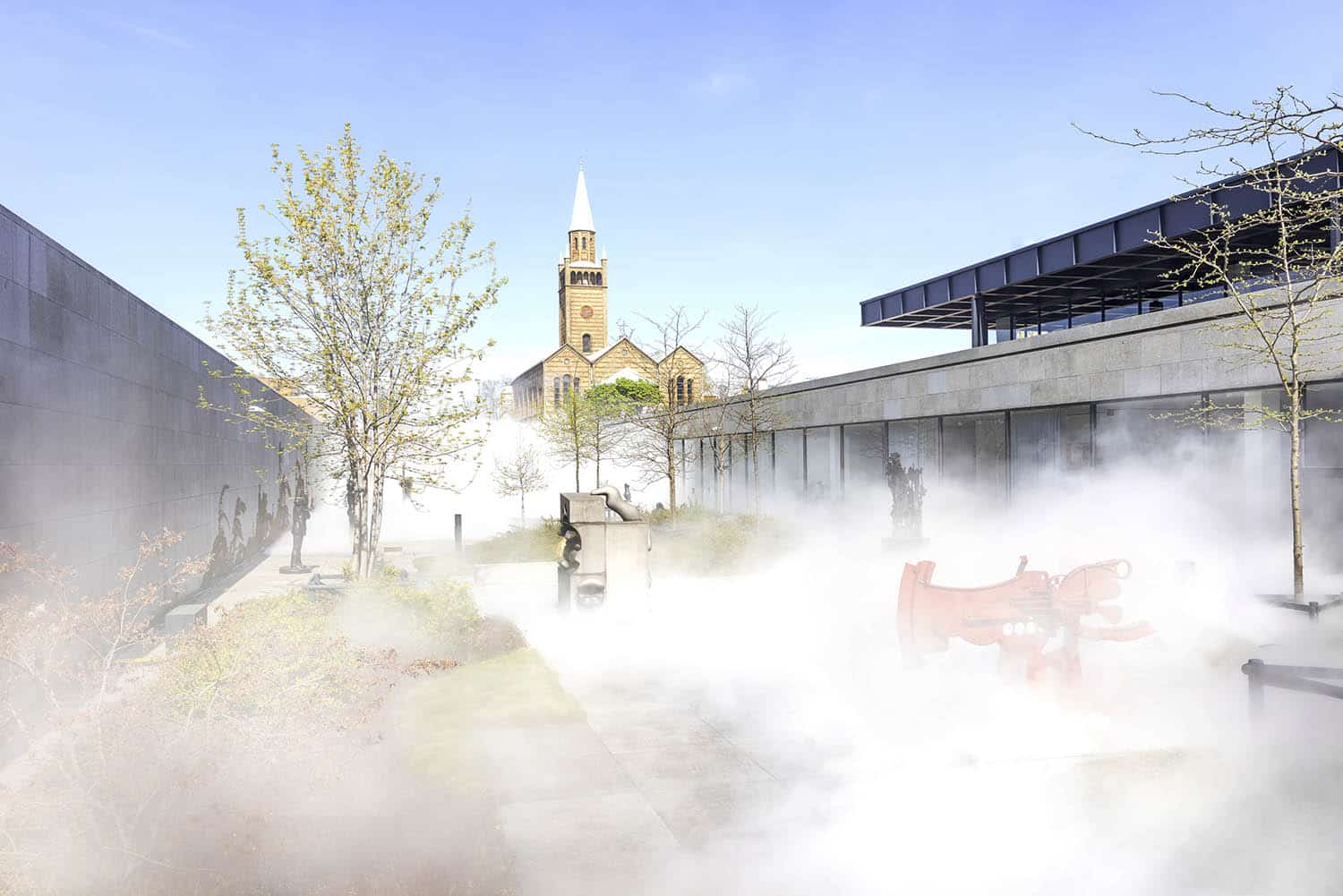 Fog Sculptur. Fujiko Nakaya. Neue Nationalgalerie Berlin