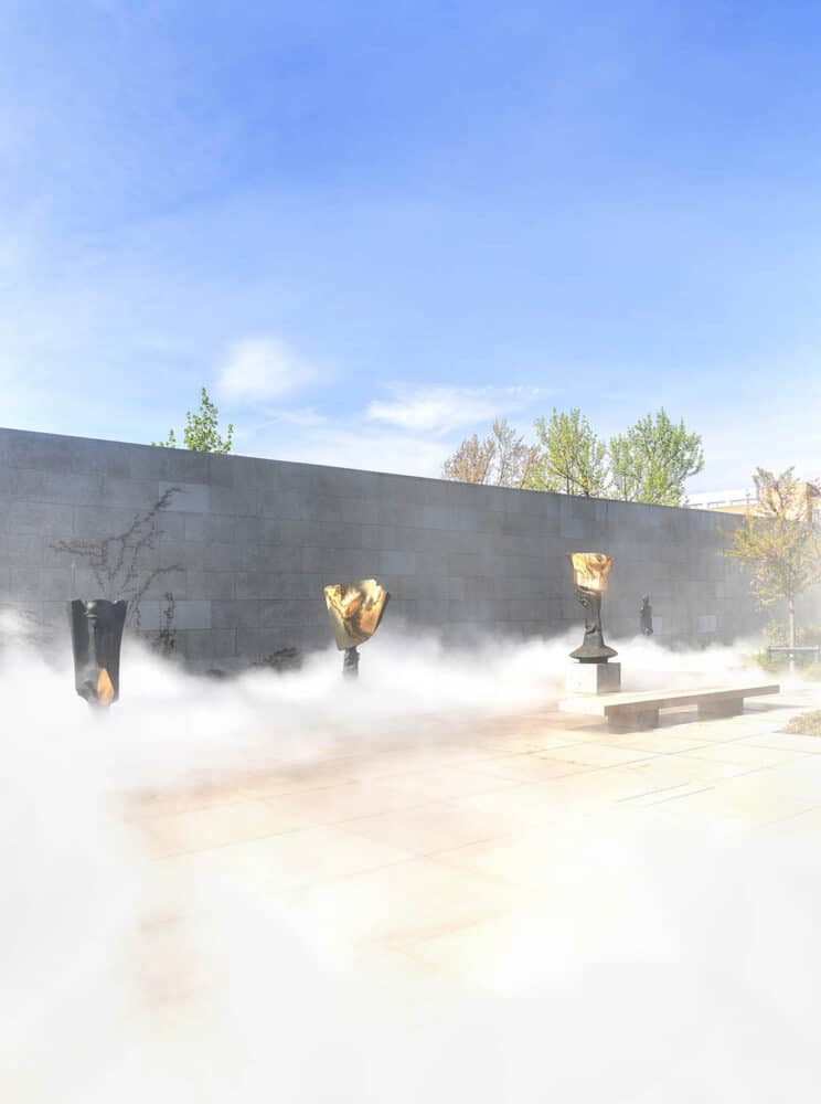 Fog Sculptur. Fujiko Nakaya. Neue Nationalgalerie Berlin