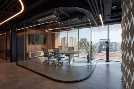 Sala de reuniones por n.studio