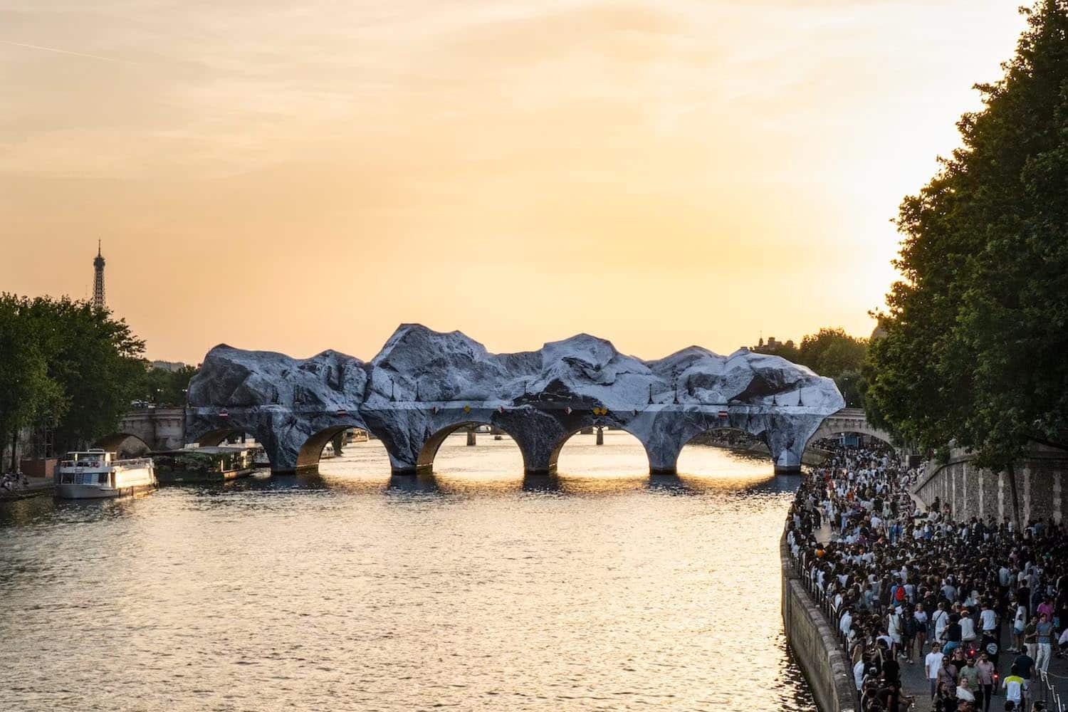 JR Pont Neuf, arte público, La Caverne