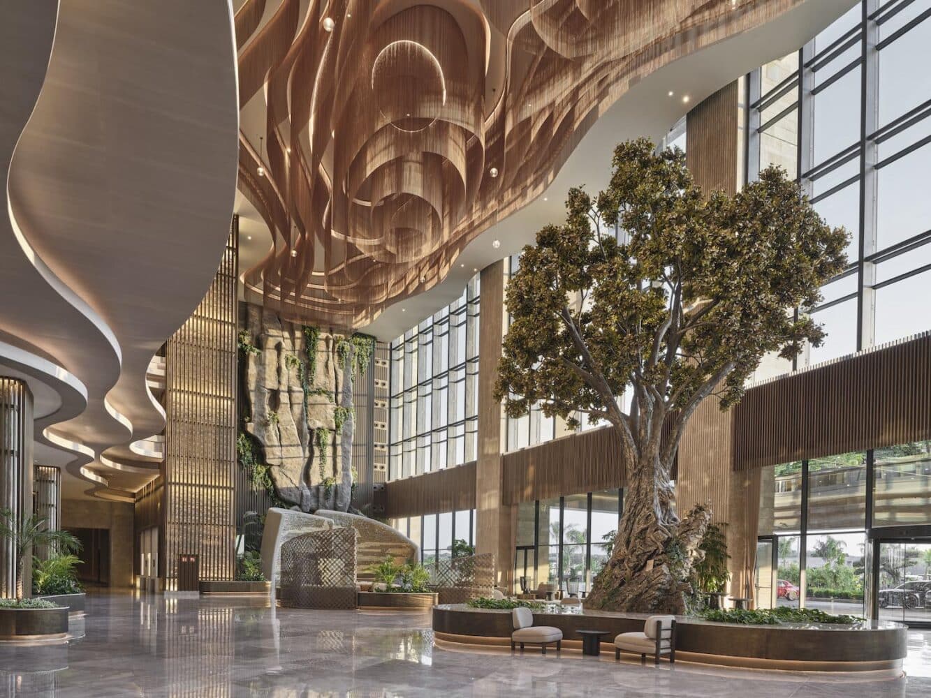 Kriskadecor, Regnum The Crown, Antalya