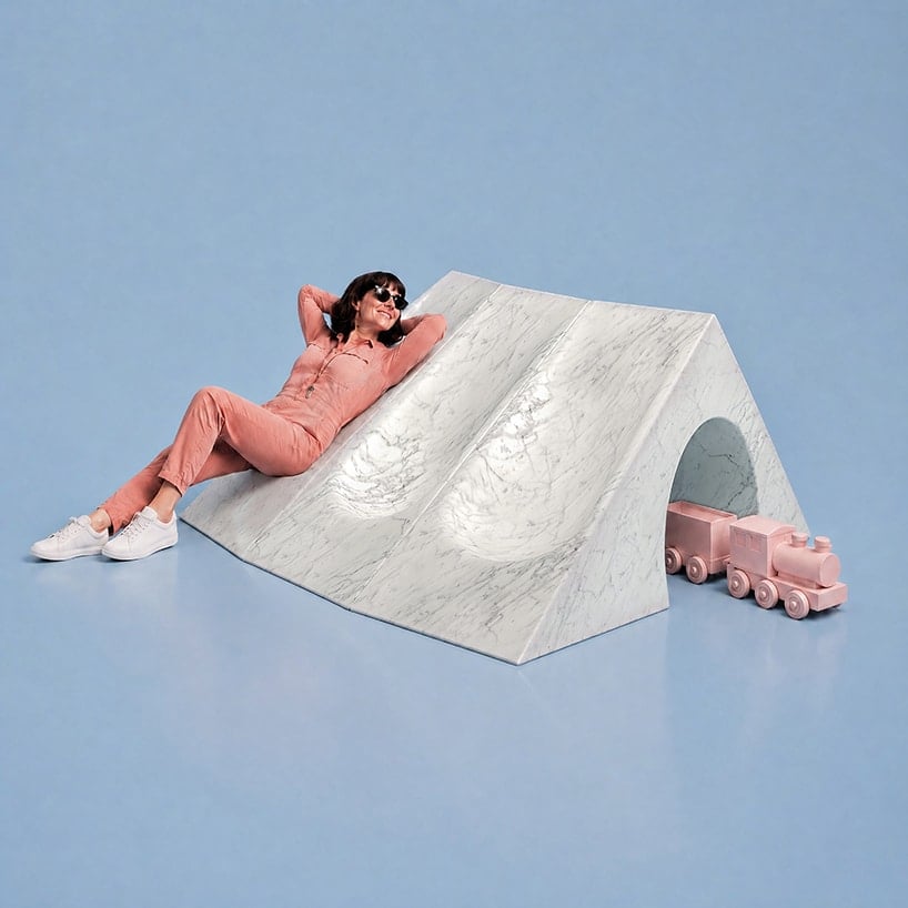 mármol de Carrara, mobiliario urbano